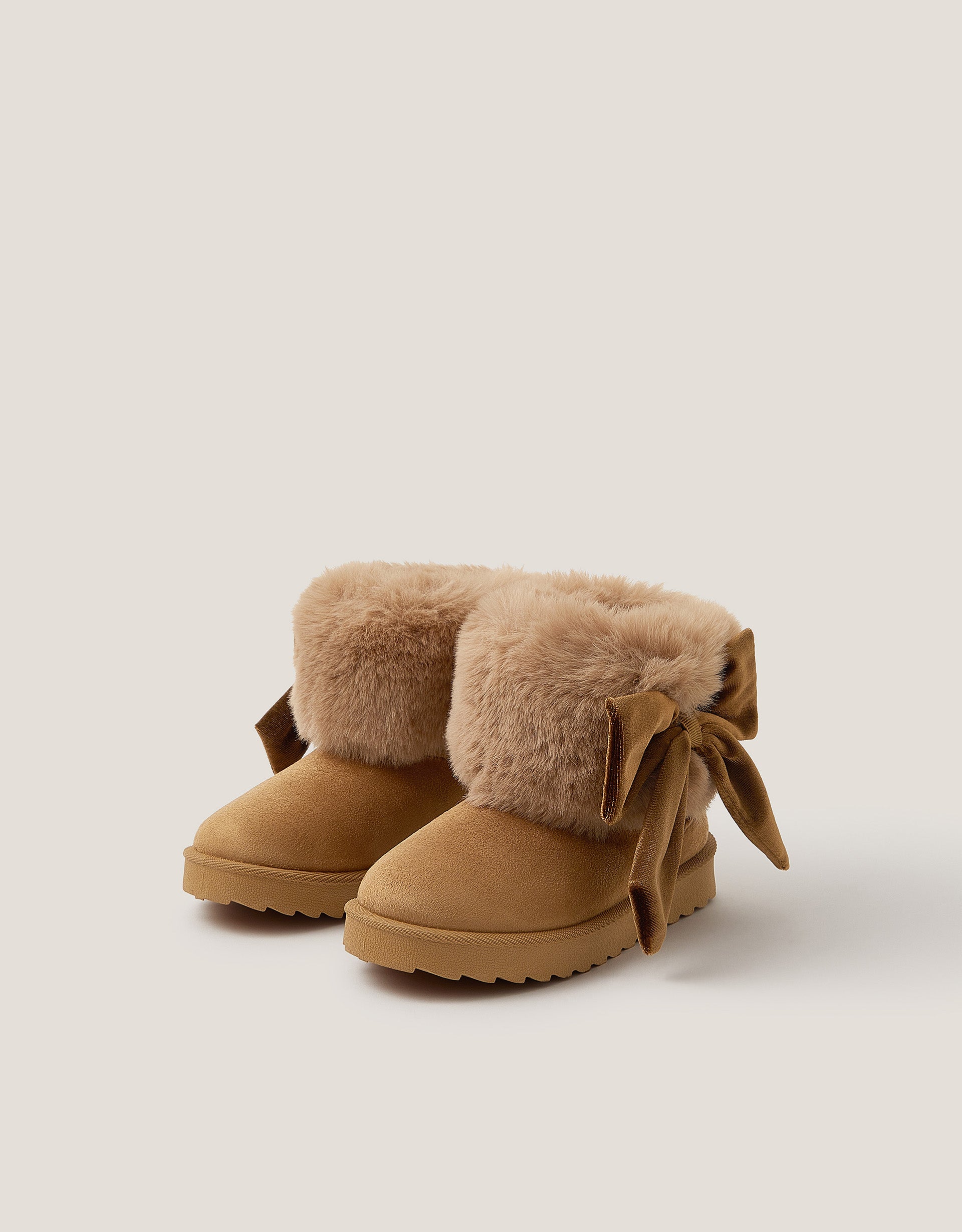 CIZME - TAN FLUFFY BOW BOOT