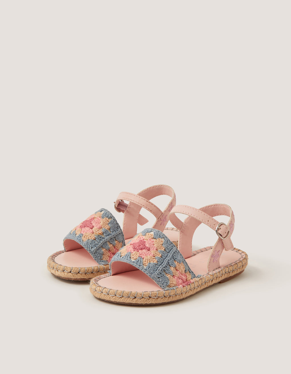 SANDALE - PASTEL CROCHET SANDAL ESP