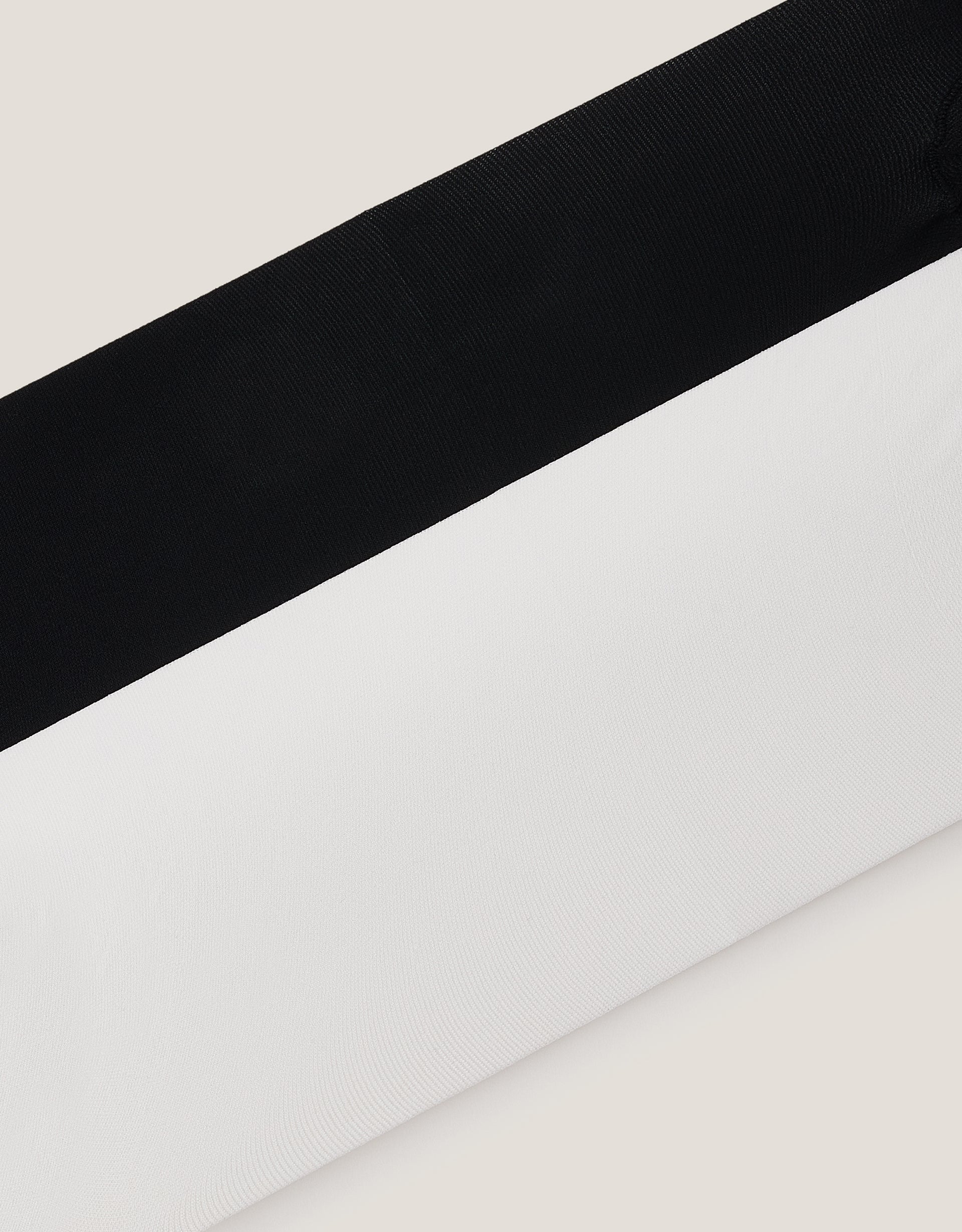 HULAHOPKE - 2PK BLACK AND WHITE TIGHT