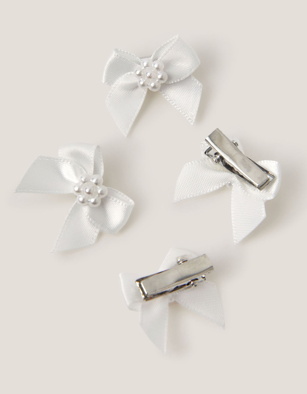 SET ŠNALA ZA KOSU - 4PK MINI PEARL BOW CLIPS
