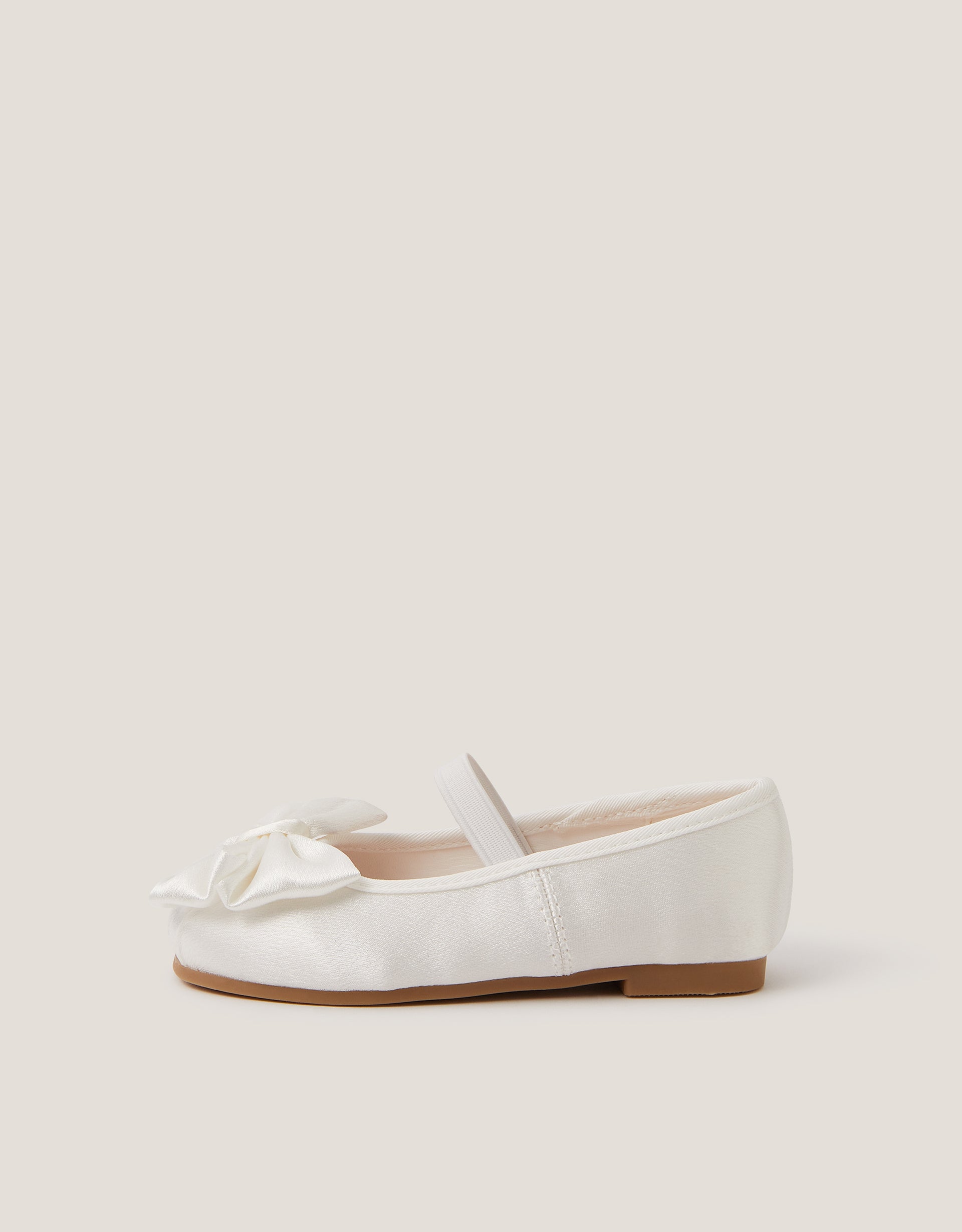 CIPELE - BABY IVORY BW SATIN WALKR