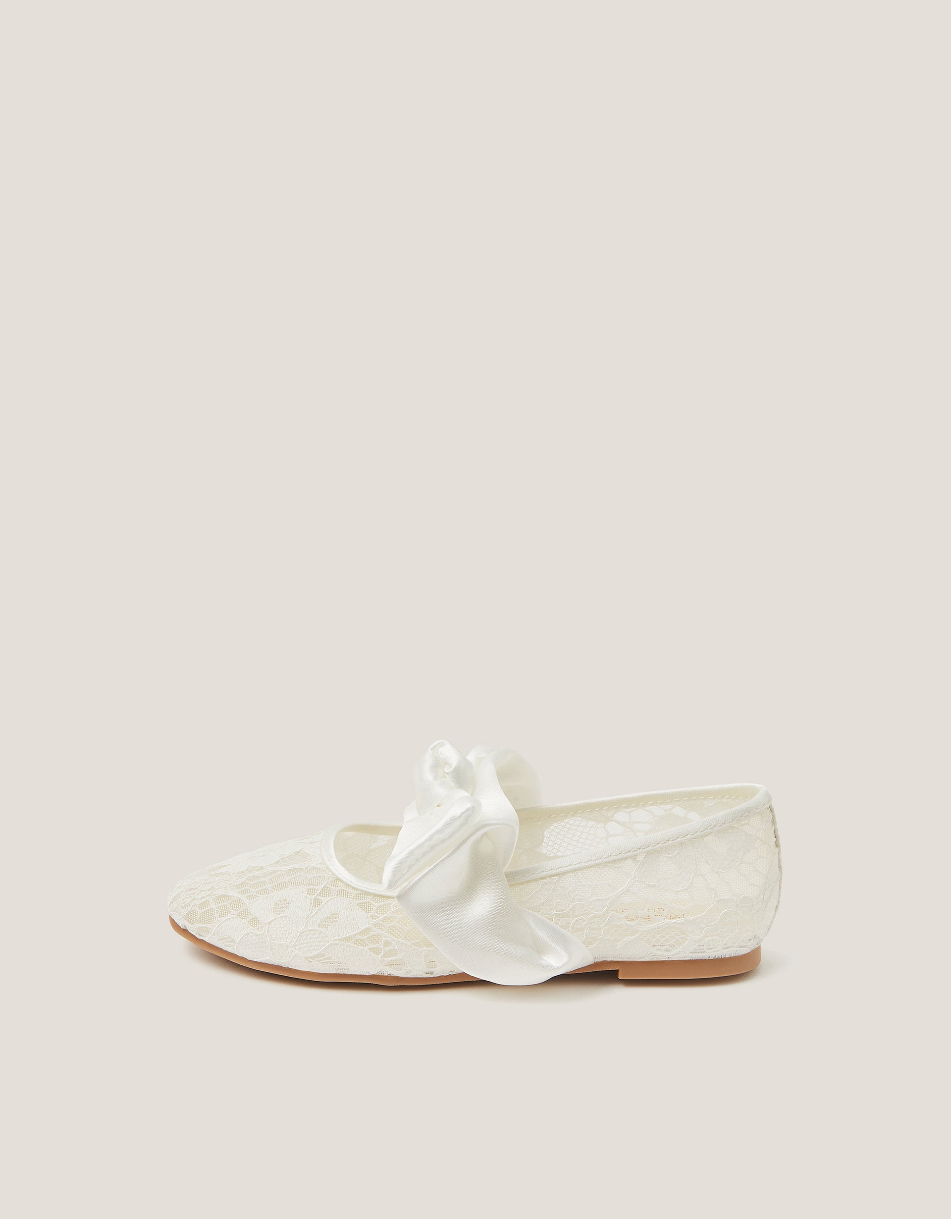 BALETANKE - IVORY LACE BOW BALLERINA