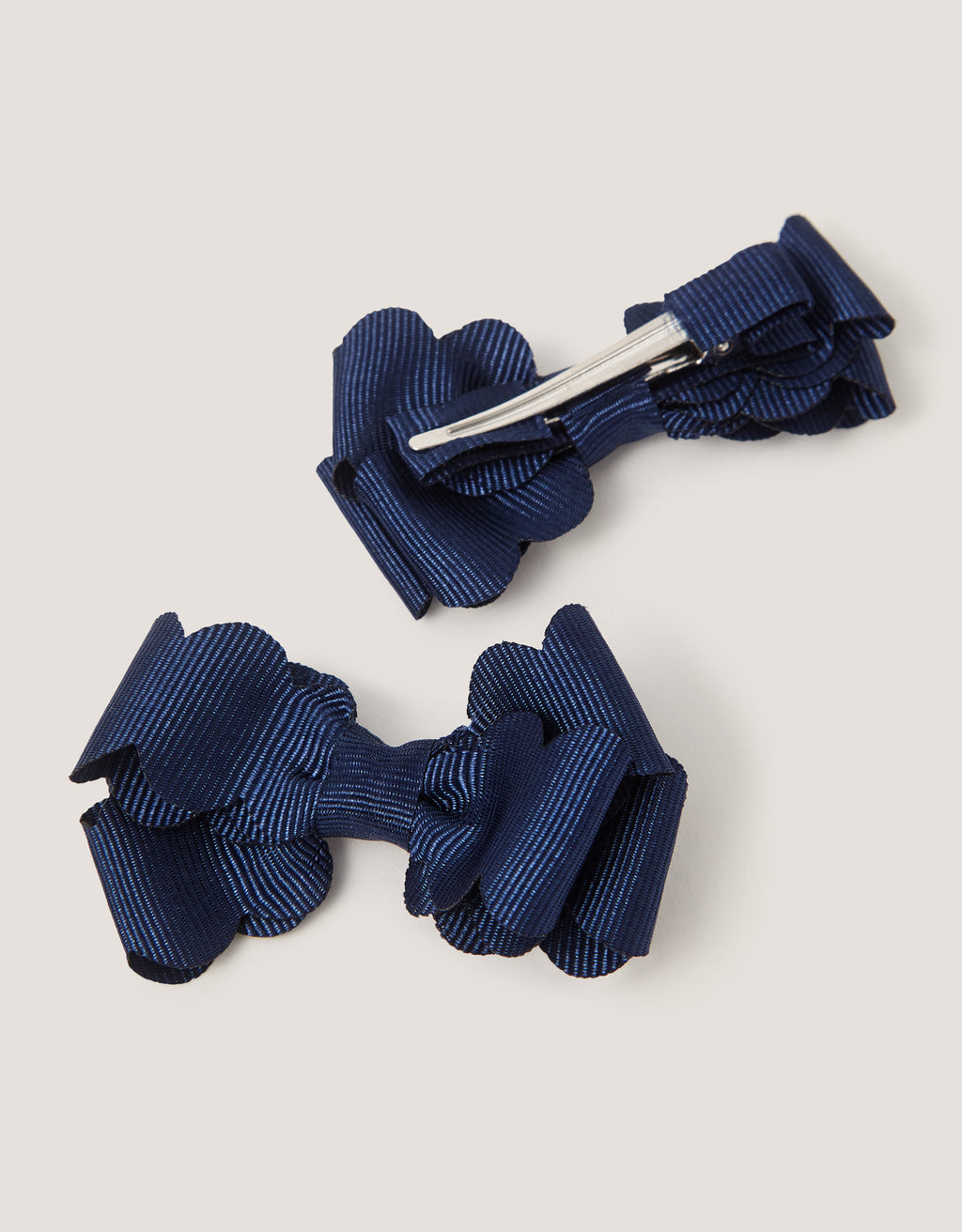 ŠNALA ZA KOSU - 2PK SCHOL SCALOP BOW CLIP