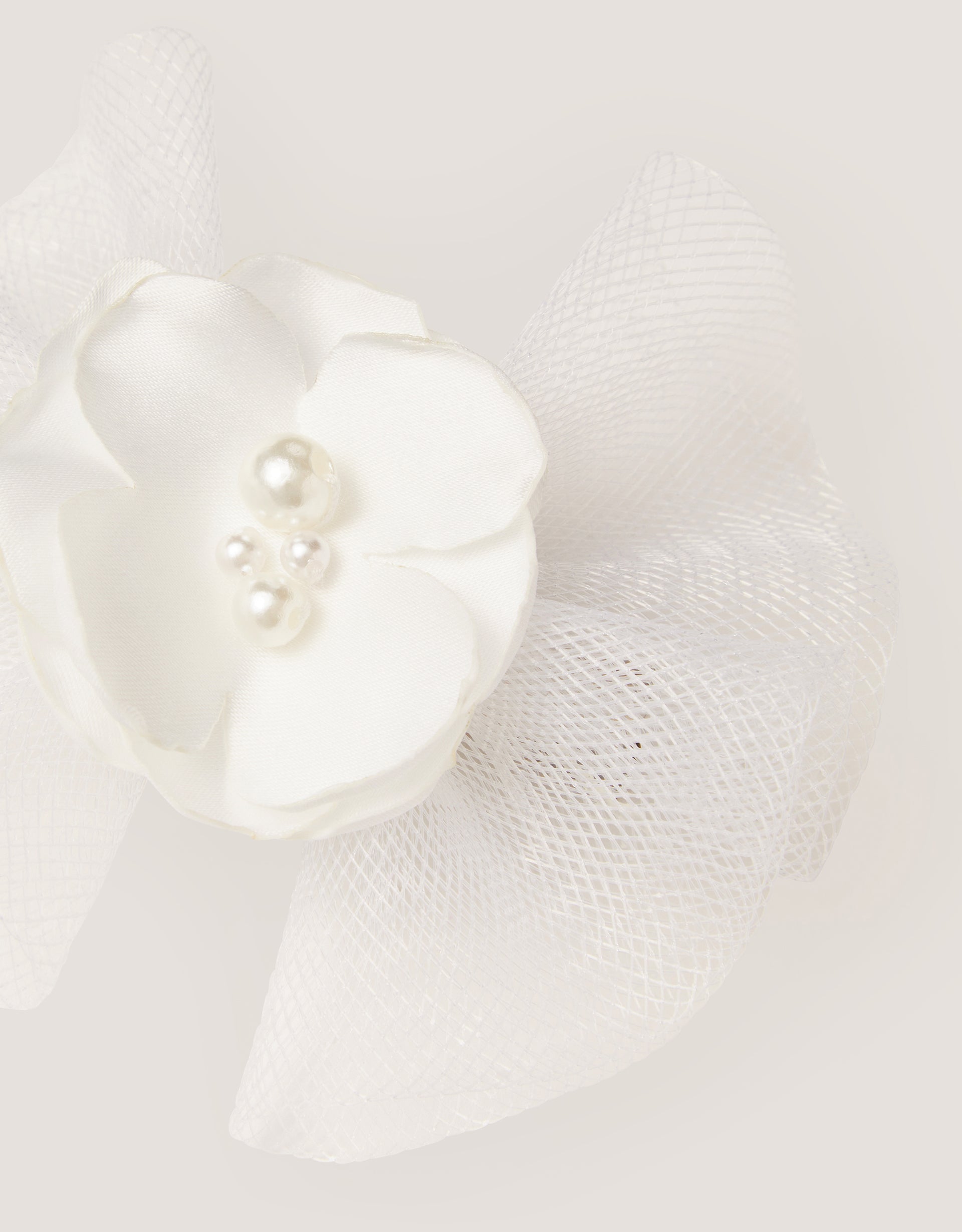 ŠNALA ZA KOSU - BOW FASCINATOR CLIP