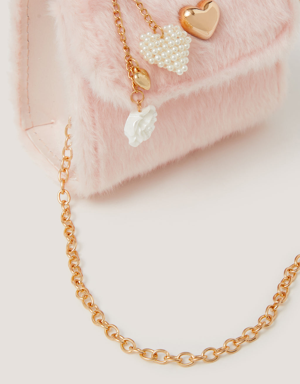TORBA - FLUFFY PEARL CHARM BAG