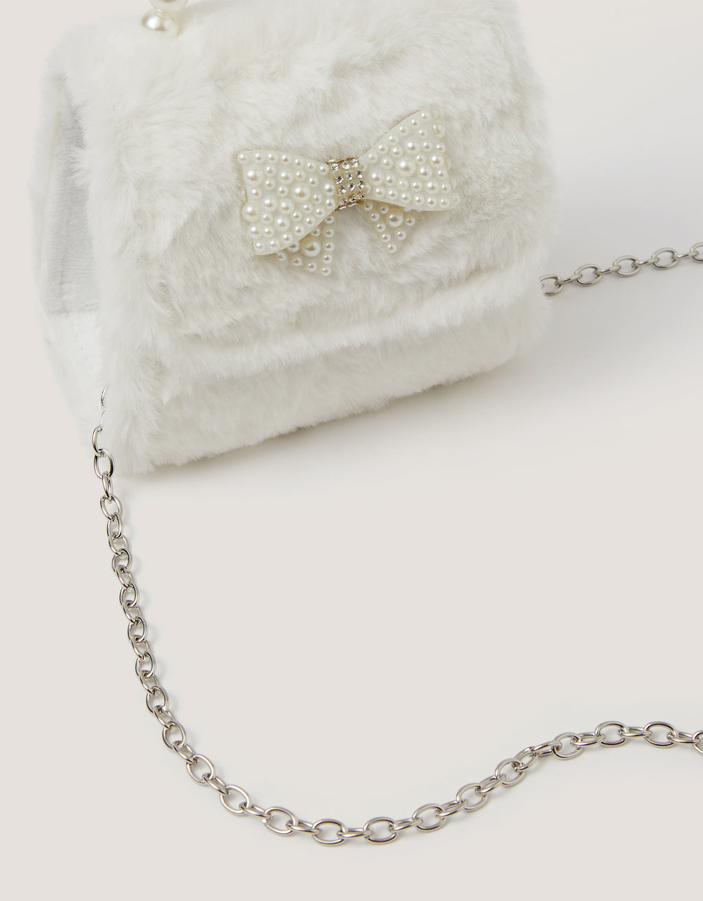 TORBA - FLUFFY PEARL BOW BAG