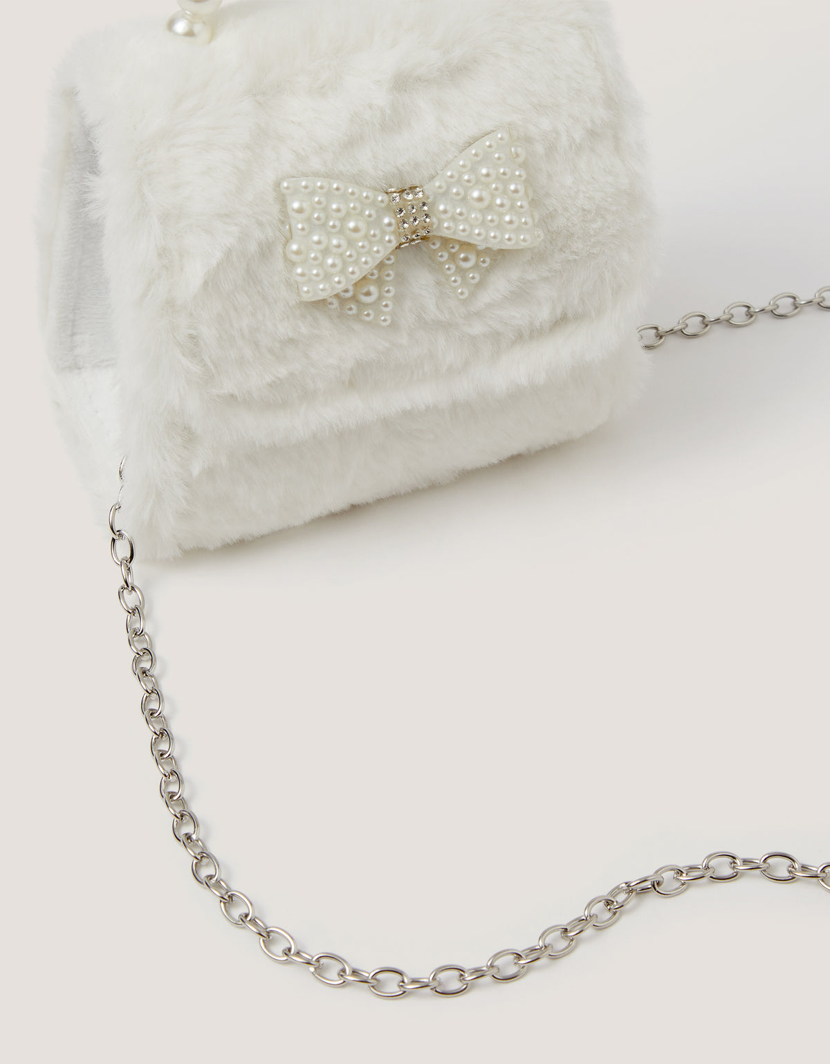 TORBA - FLUFFY PEARL BOW BAG