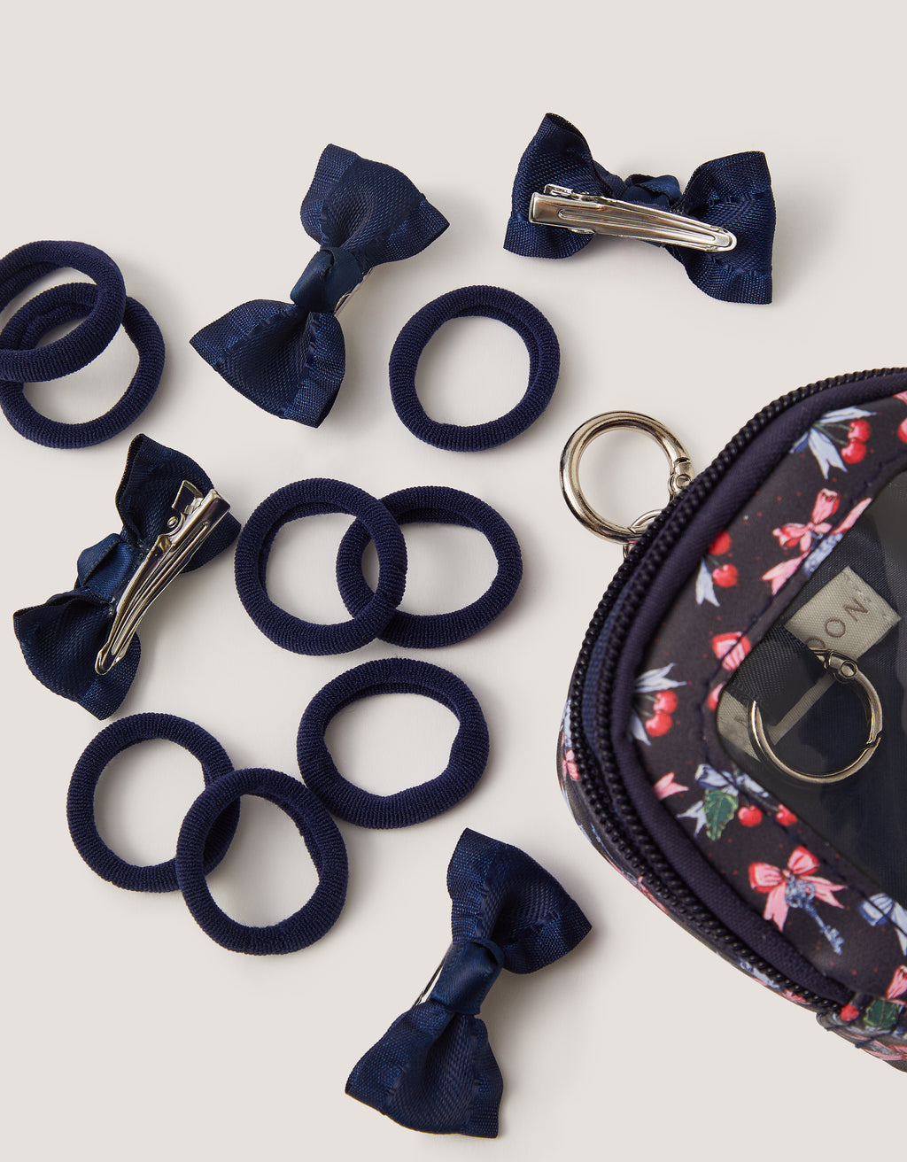 PRIVEZAK - SCHOOL HAIR SET BAG CHARM