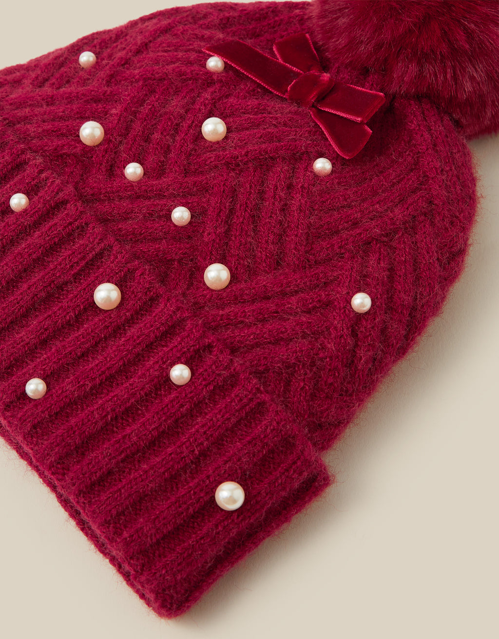 KAPA - RED PEARL CABLE HAT