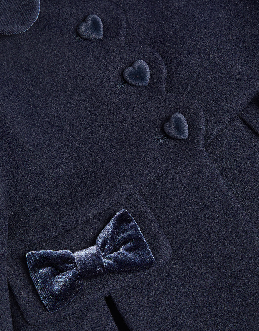 KAPUT - SMART NAVY SCALLOPED COAT