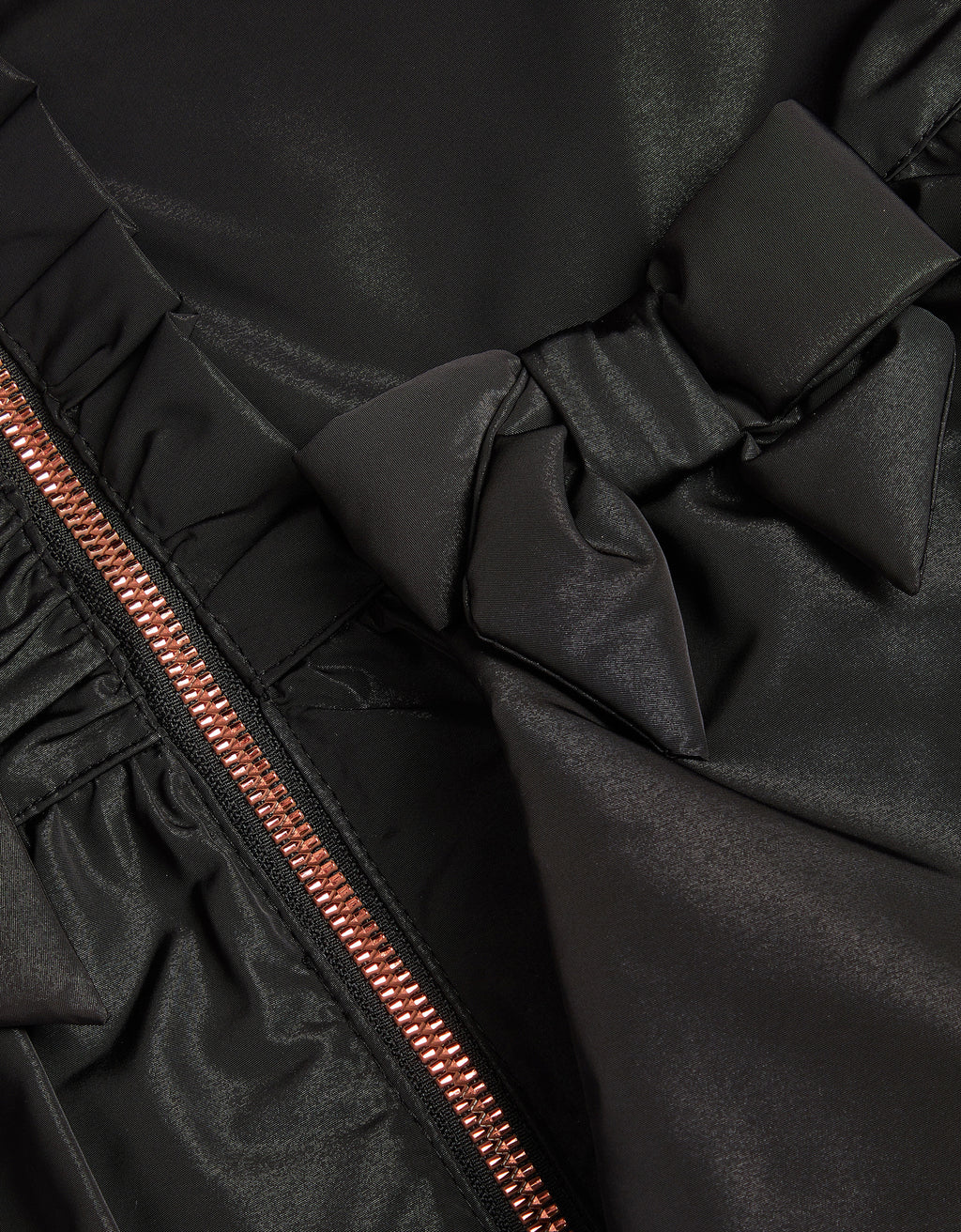 JAKNA - BLACK BOW RUFFLE LW RAINM
