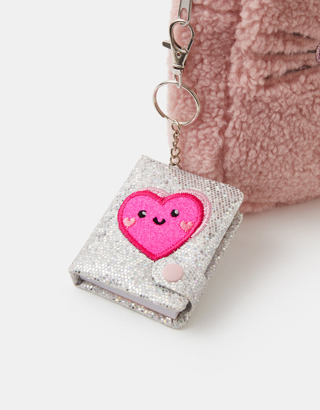 PRIVEZAK - HEART KEYCHAIN NOTEBOOK