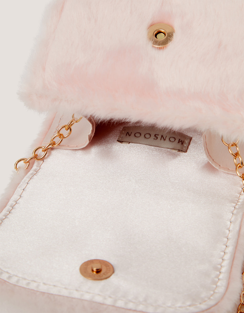 TORBA - FLUFFY PEARL CHARM BAG