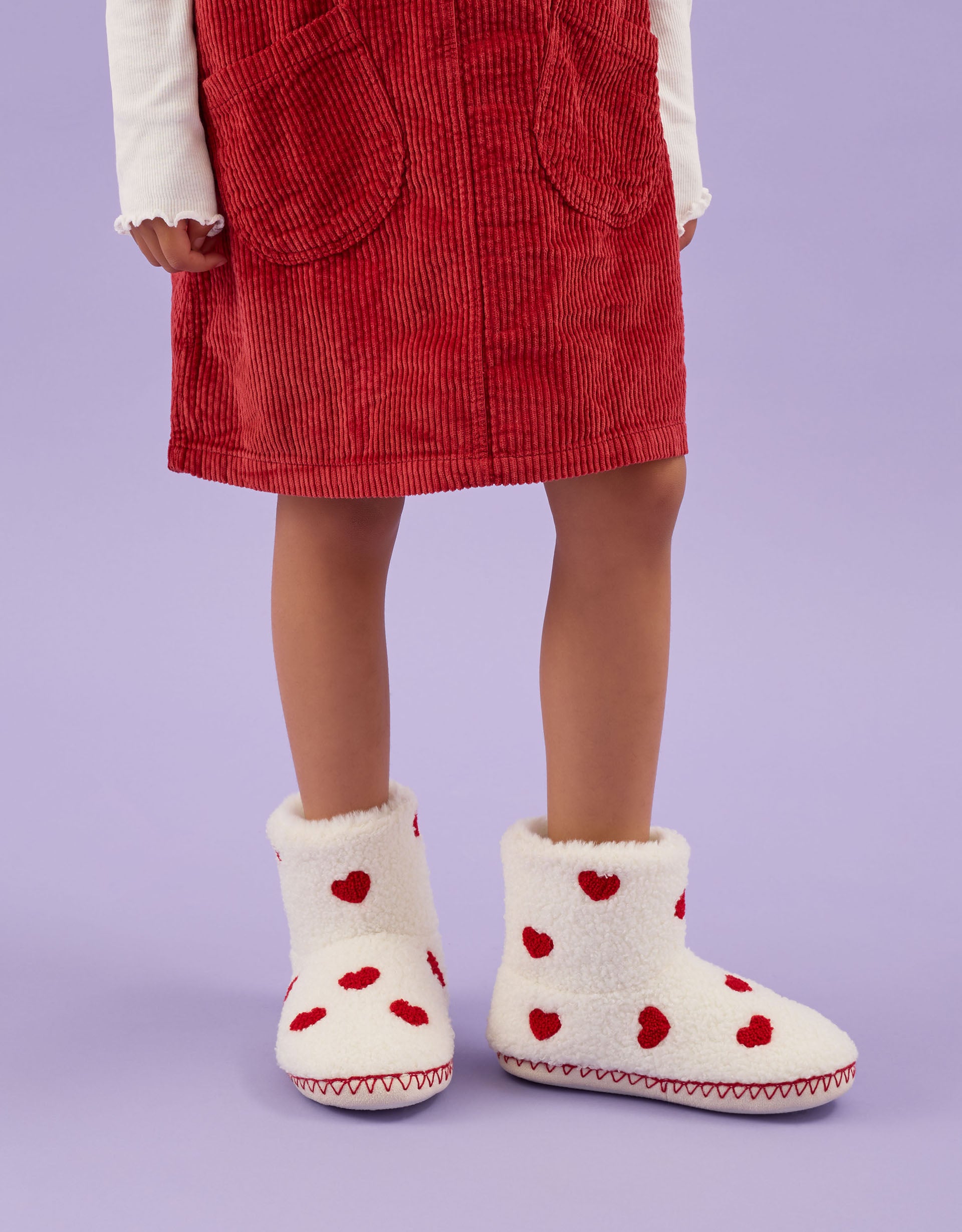 PATOFNE - HEART SLIPPER BOOT