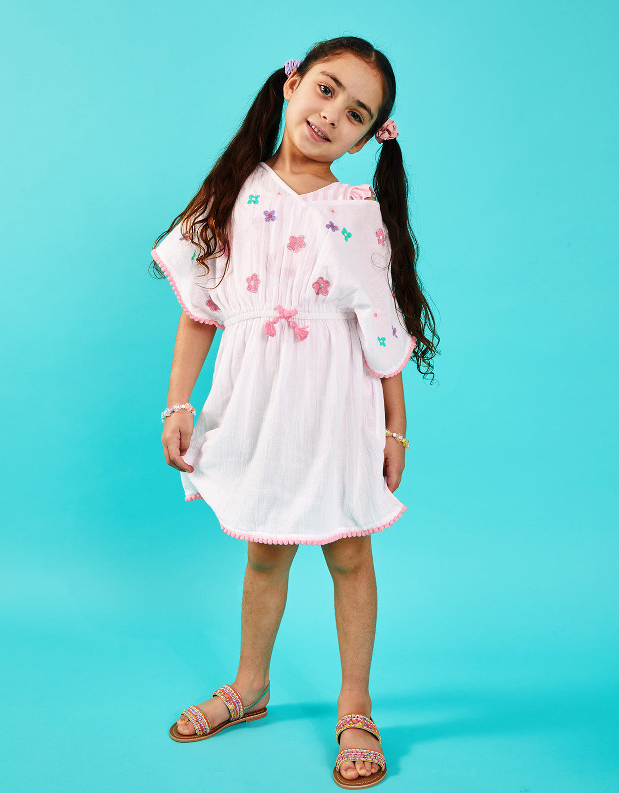 KAFTAN - FLORAL EMBROIDERED KAFTAN