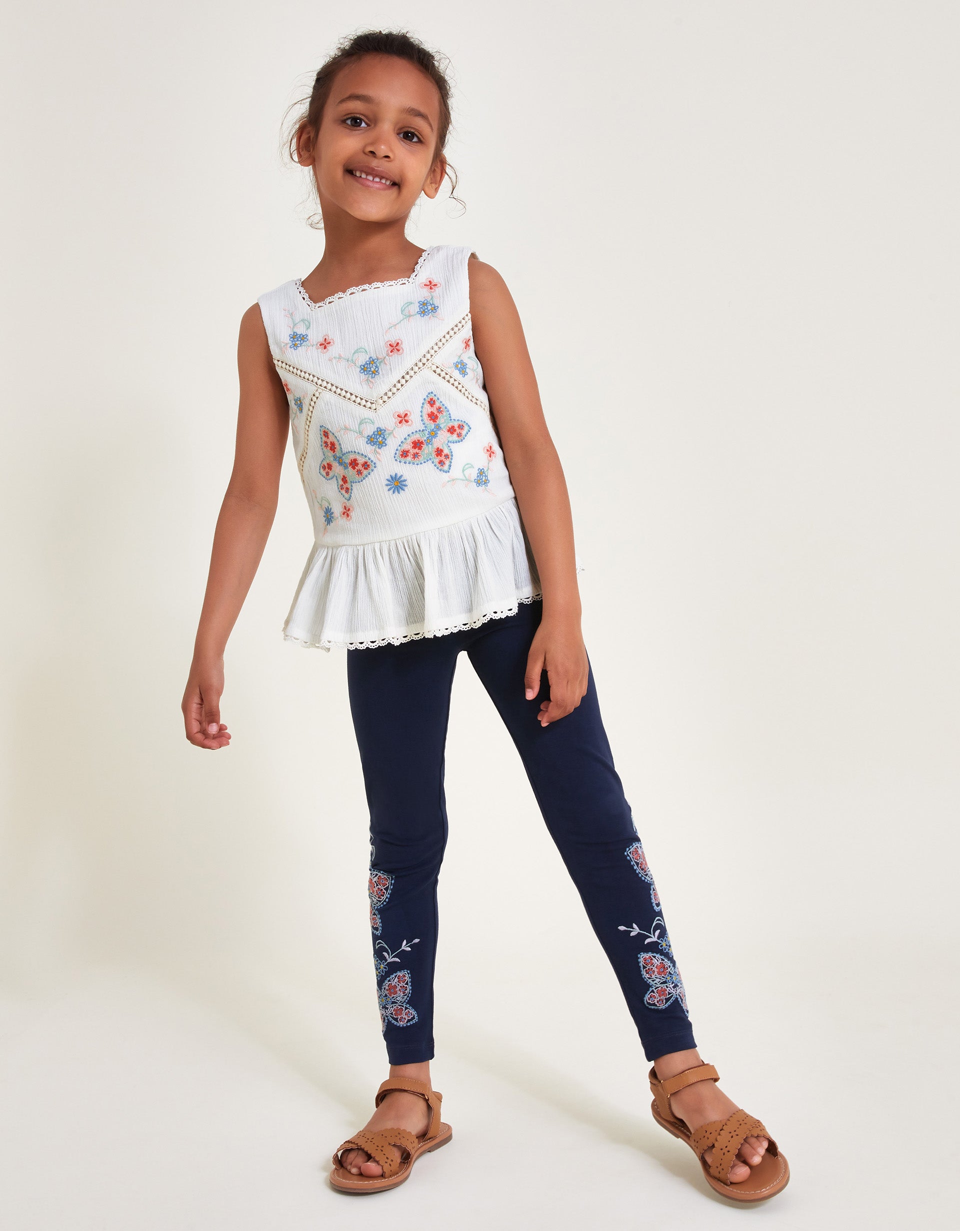 SET - BUTTERFLY EMBROIDERED SET