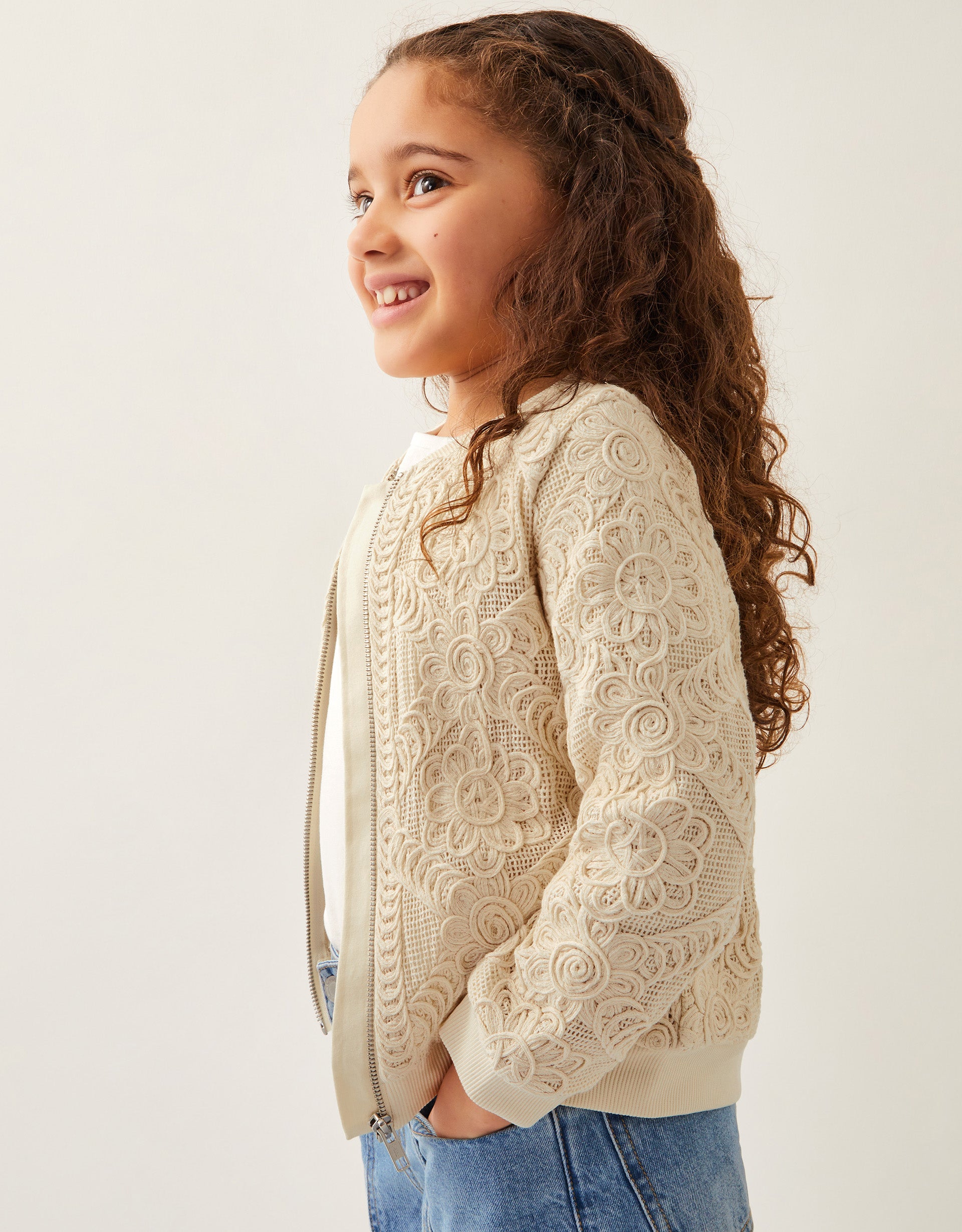 JAKNA - CROCHET BOMBER JACKET