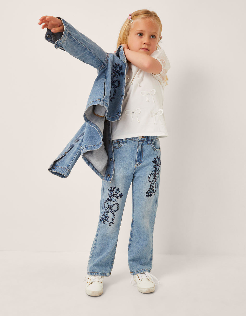 FARMERKE - BOW EMBROIDERED JEAN
