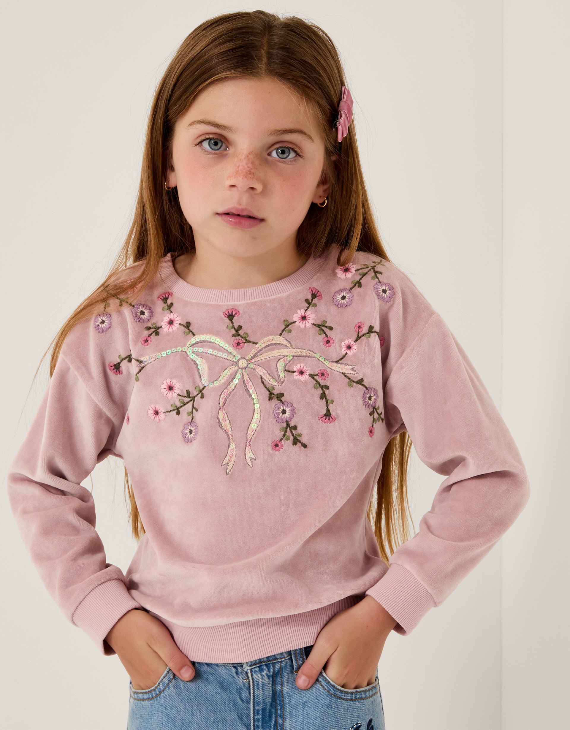 DUKS - VELOUR EMB BOW SWEAT TOP