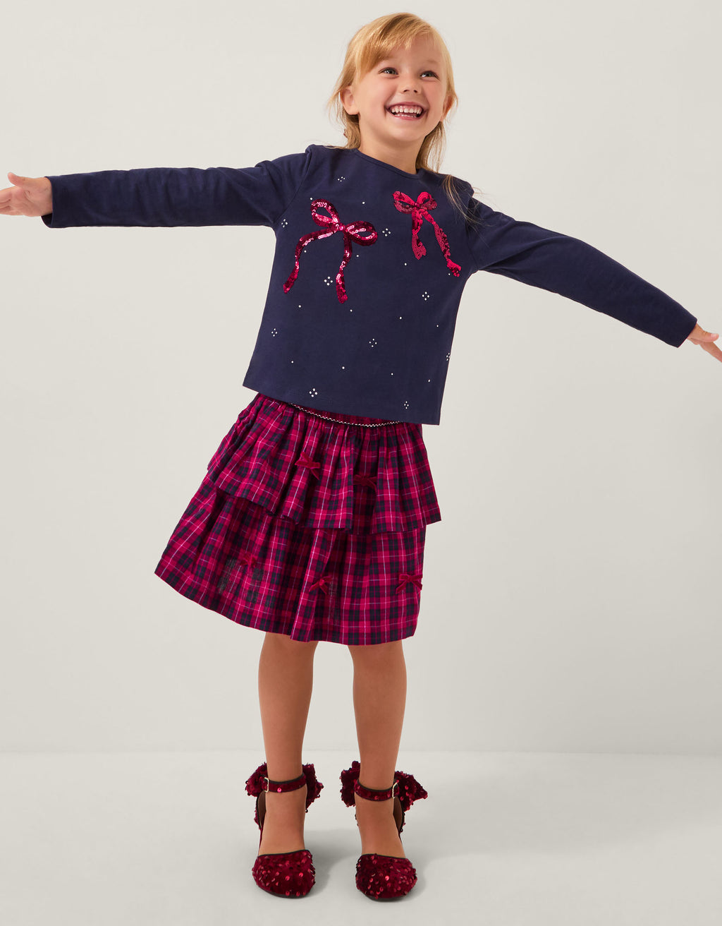 SET - BOW EMB TEE/ TARTAN SKIRT