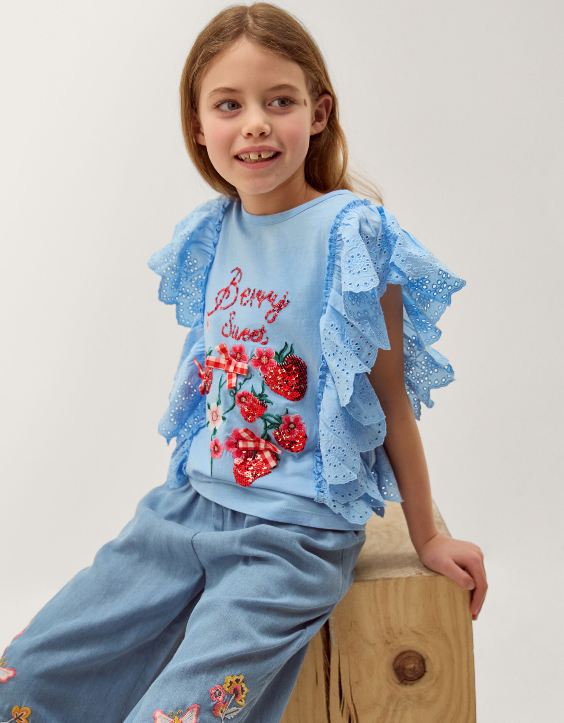 MAJICA - STRAWBERRY SWE SQN TSHIRT